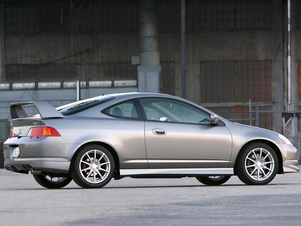 2003 Acura RSX Metallic Gray - Side View Wallpaper with Urban Background