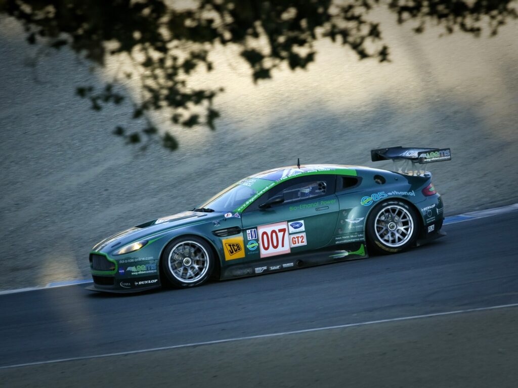 Stunning 2005 Aston Martin DBRS9 Race Car Wallpaper on Asphalt