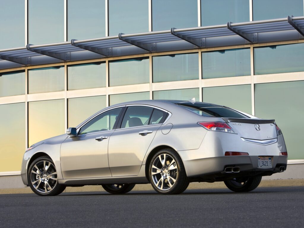 2008 Acura TL in Sleek Silver - Stylish Side View Wallpaper