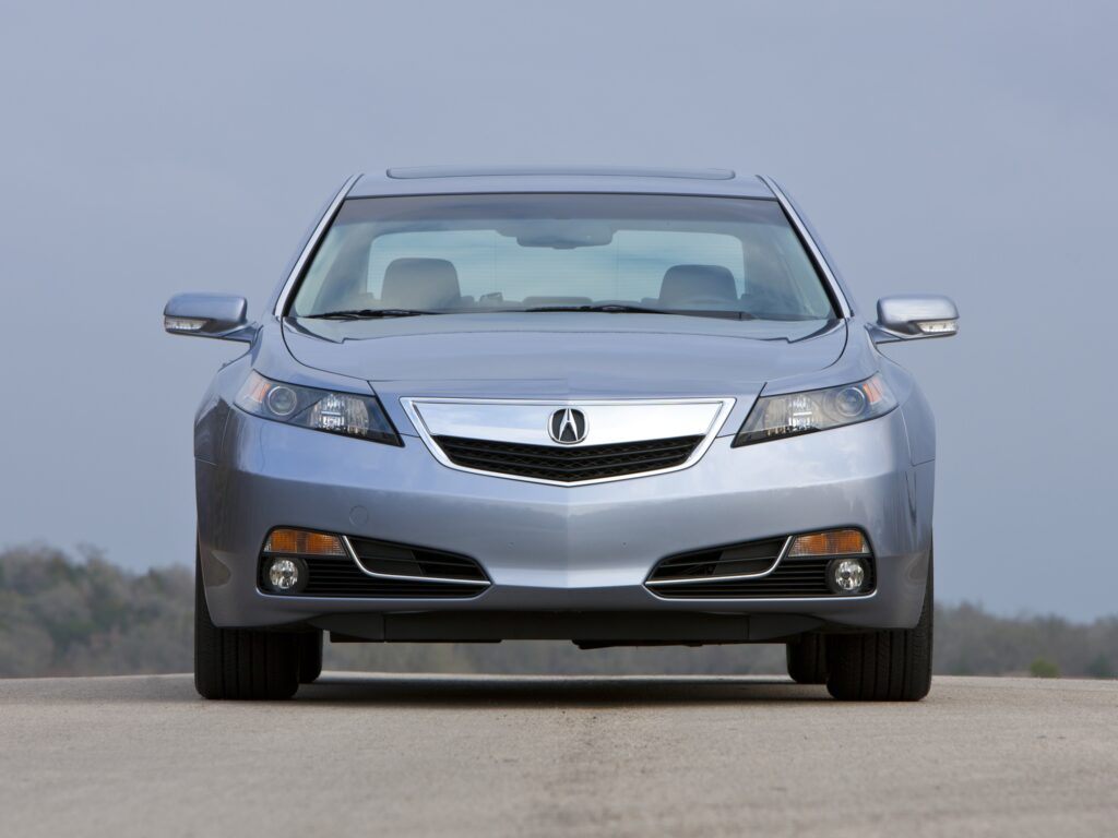 2011 Acura TL Silver Metallic Wallpaper with Scenic Background