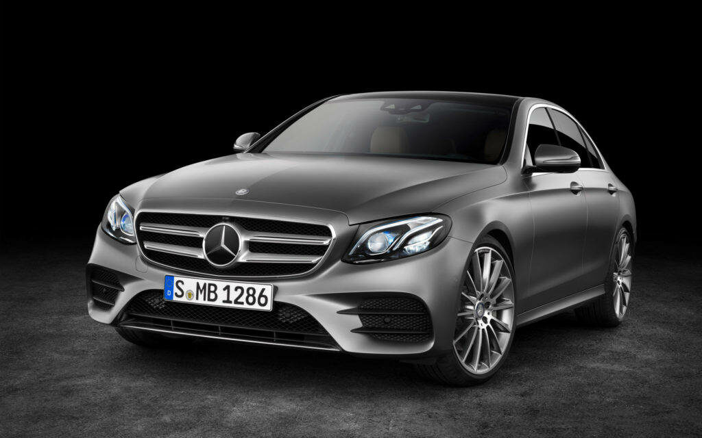 Elegant 2017 Mercedes Benz E-Class Wallpaper Background