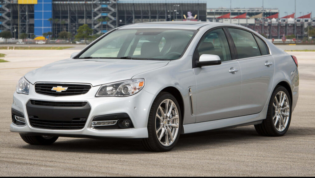 2020 Chevrolet Sonic Wallpaper: Sleek Design & Urban Vibes