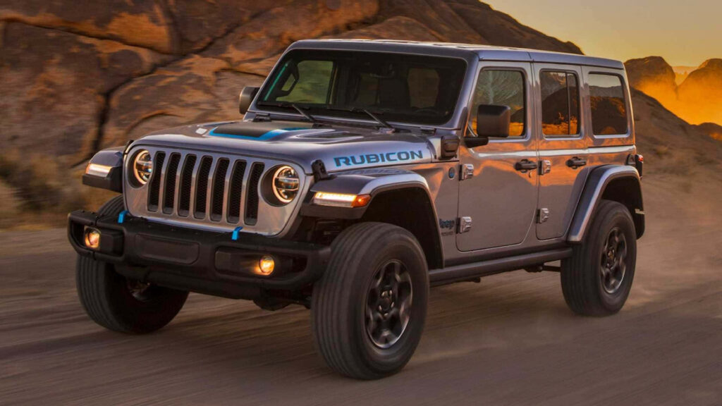2020 Jeep Wrangler Wallpaper: Off-Road Adventure in Desert Sunlight