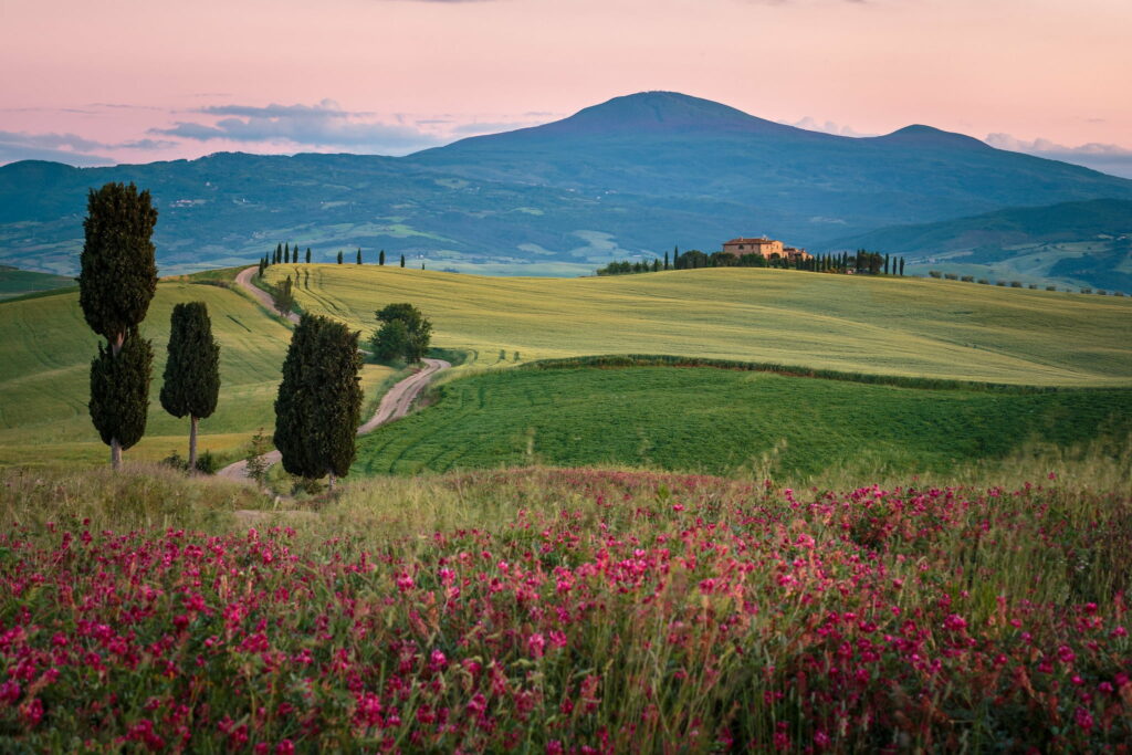 Enchanting Tuscany: Captivating Landscape Photography of Spring in Italy Wallpaper