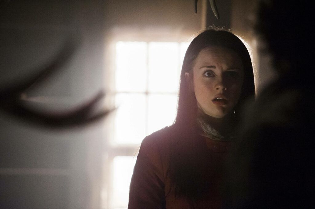 Dramatic Abigail Wallpaper: Suspenseful Scene from Hannibal