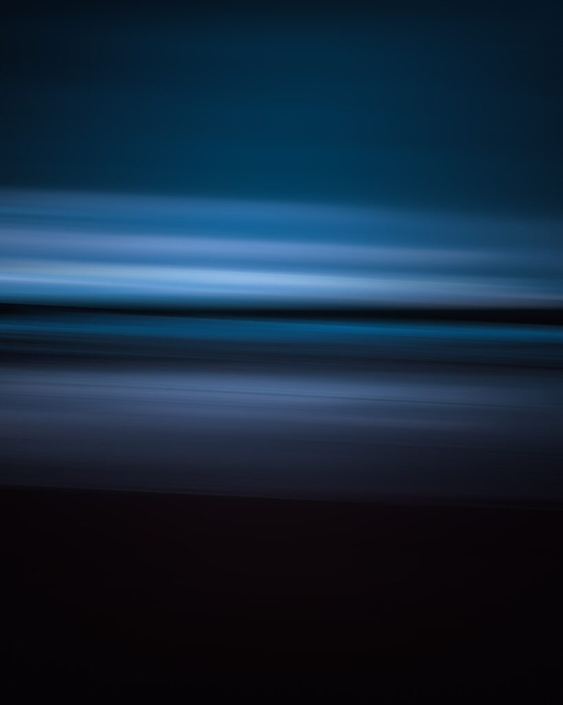 Blue Abstract Wallpaper: Stripes & Soothing Visual Motion Background