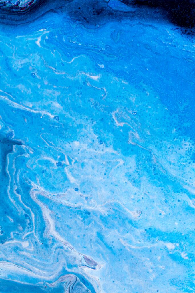 Fluid Art Wallpaper: Blue Abstract Design with Liquid Paint Effects