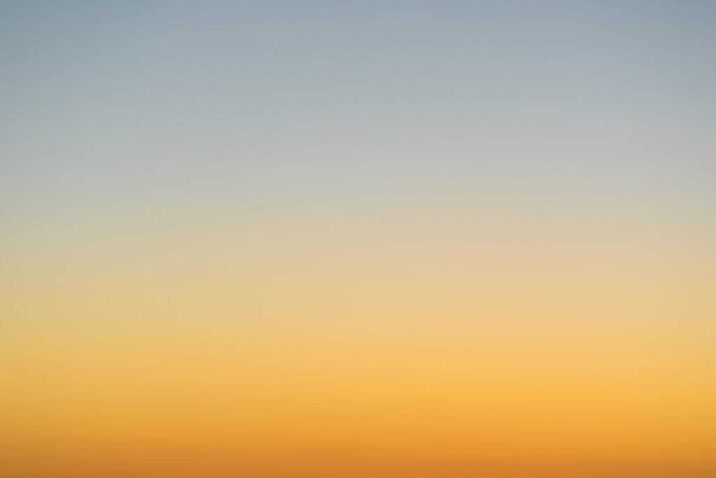 Vibrant Abstraction: A Mesmerizing 5K Wallpaper of Gradient Bliss