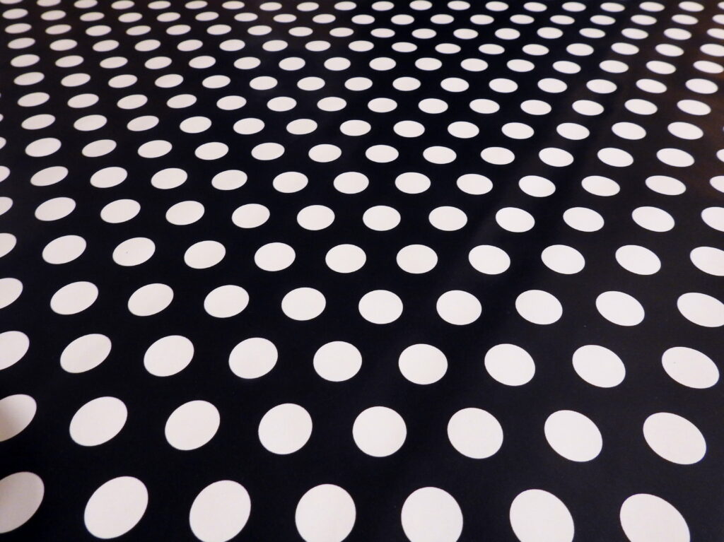 Contrasting Elegance: Abstract Monochrome Polka Dot 4K Wallpaper Background