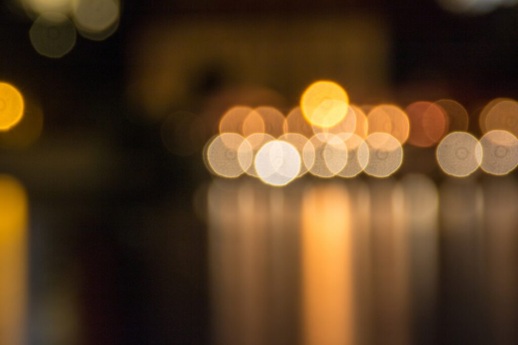 Dreamy Abstract Bokeh Wallpaper in Warm Tones for Digital Backgrounds