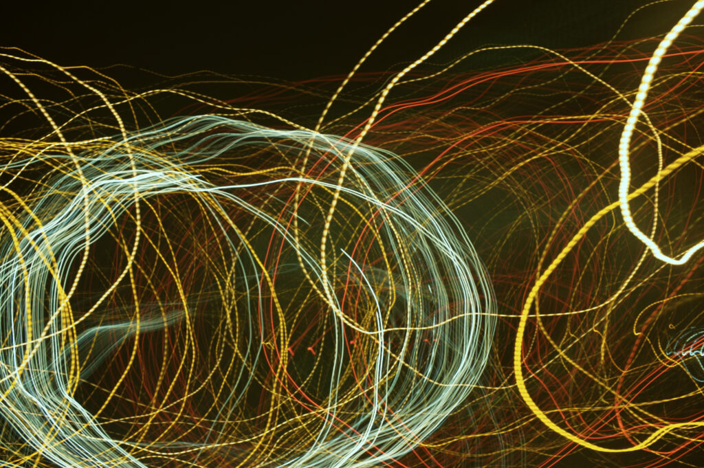 Abstract Wavy Lines Wallpaper - Vibrant Glowing Background Design