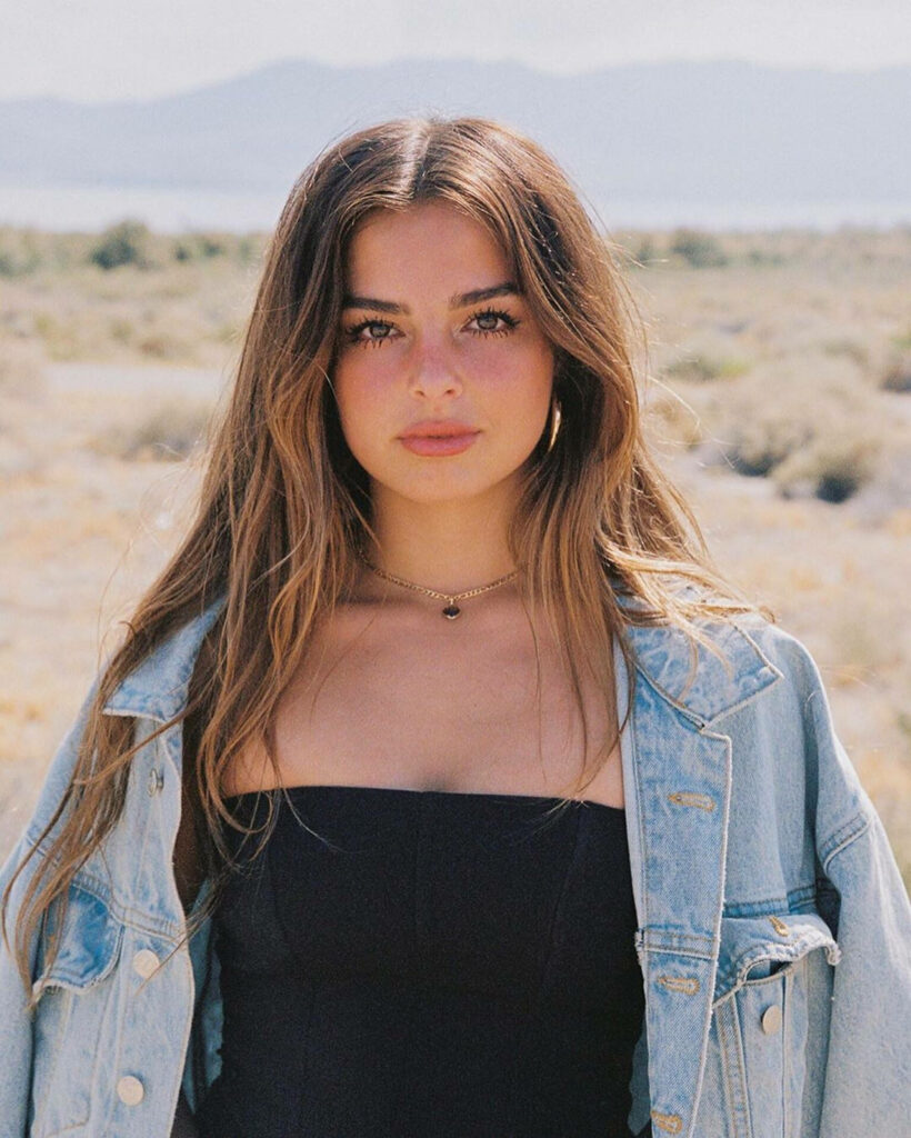 Addison Rae Wallpaper: Shallow Focus Shot in Denim Jacket