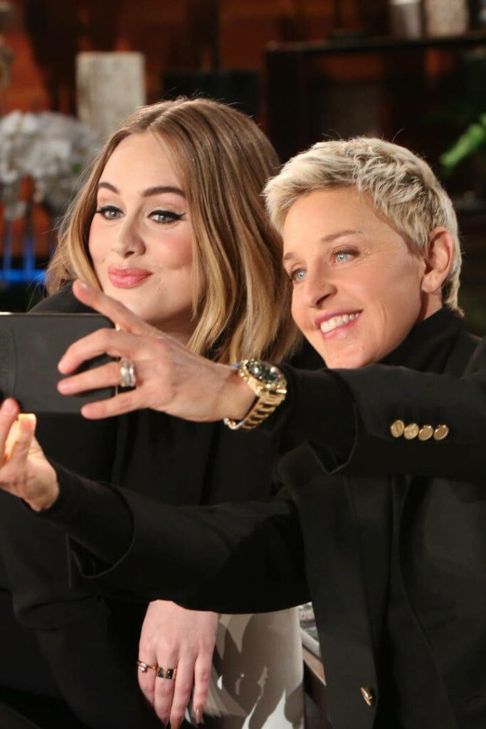 Joyful Wallpaper: Adele & Ellen Smiling Together on The Ellen Show
