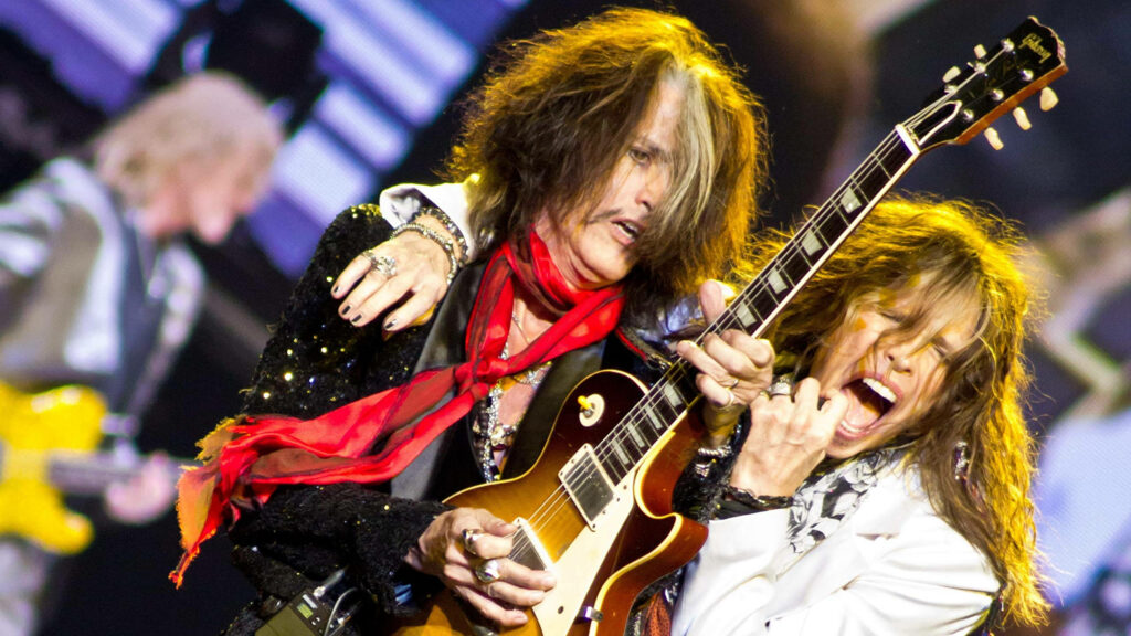 Vibrant Aerosmith Live Performance Wallpaper: Joe Perry & Steven Tyler