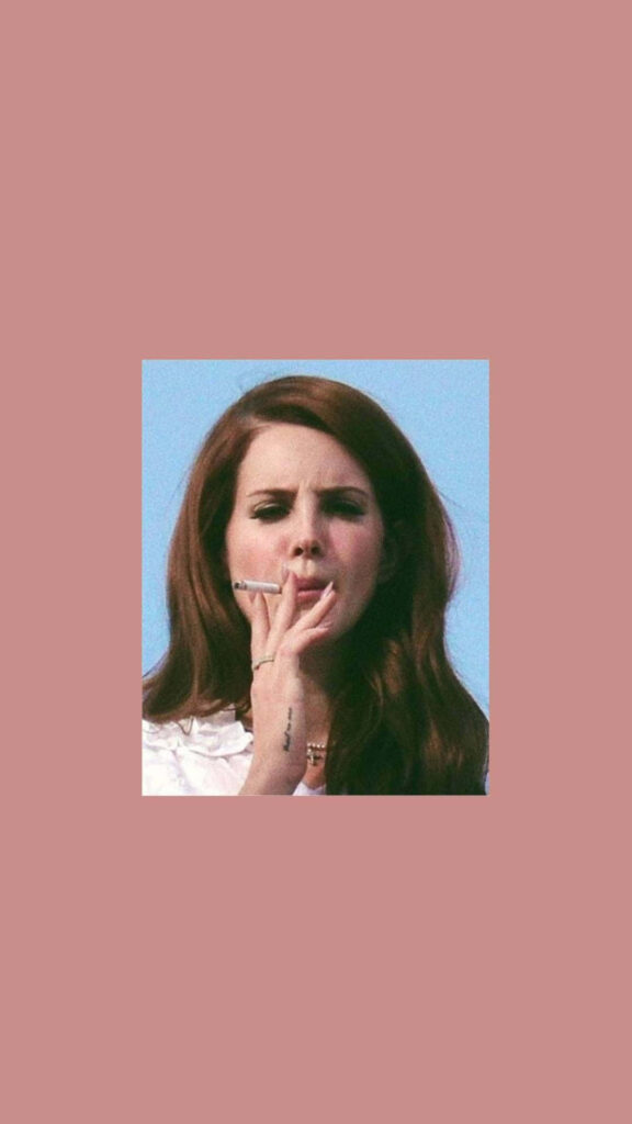 Vintage Pink Aesthetic Wallpaper: Lana Del Rey with Retro Vibe