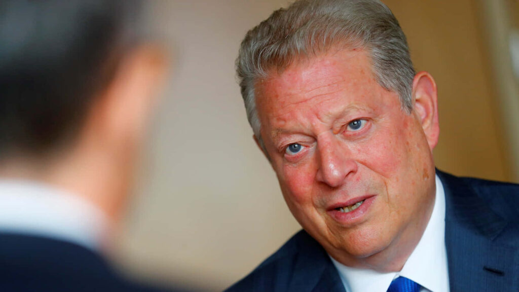 Al Gore speaking passionately as environmentalist and businessman in Generation Investment wallpaper