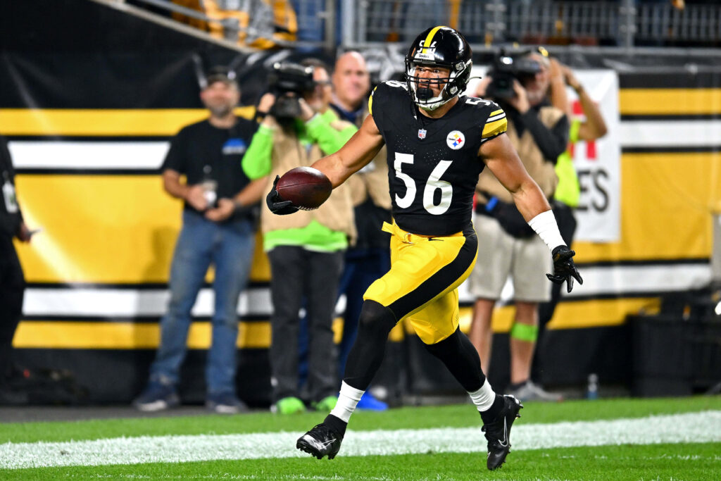 Alex Highsmith Pittsburgh Steelers celebrates intense football action energy determination wallpaper