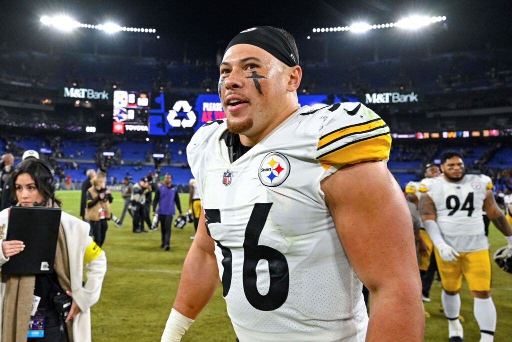 Alex Highsmith Pittsburgh Steelers uniform determined expression stadium lights background wallpaper