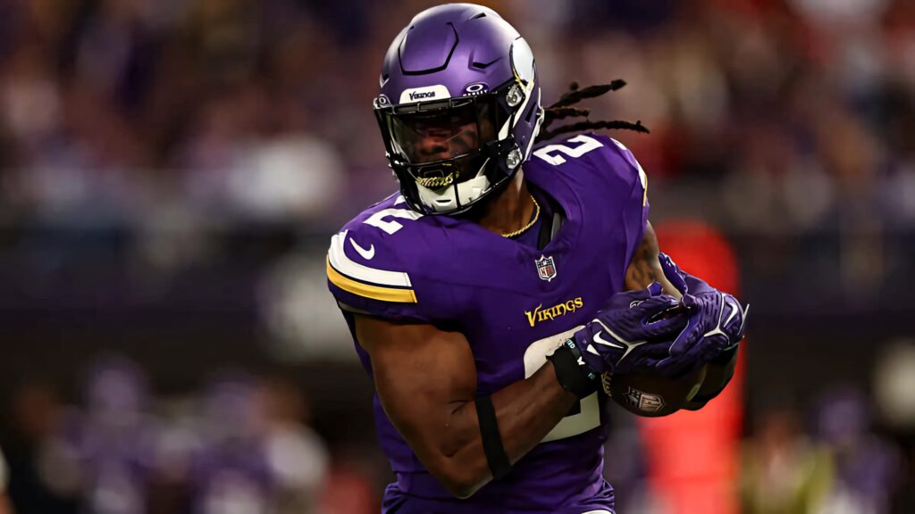 Alexander Mattison Minnesota Vikings running with football powerful rushing action game wallpaper
