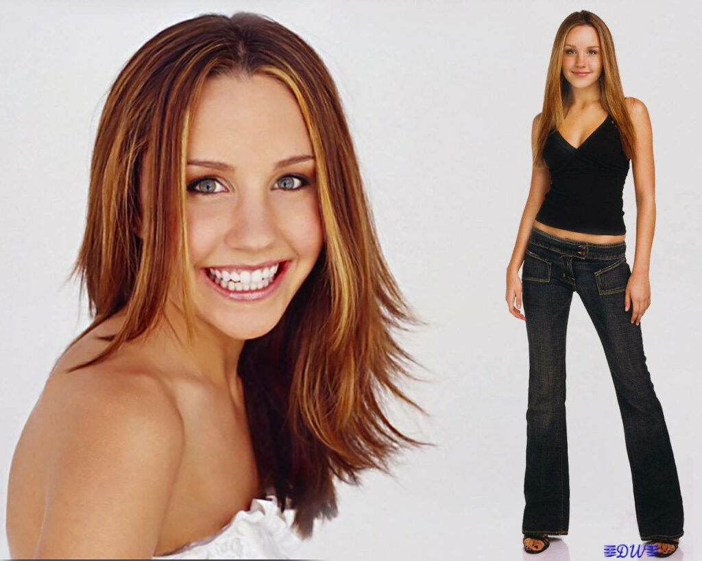 Amanda Bynes smiling close-up and confident full-body standing pose light background wallpaper