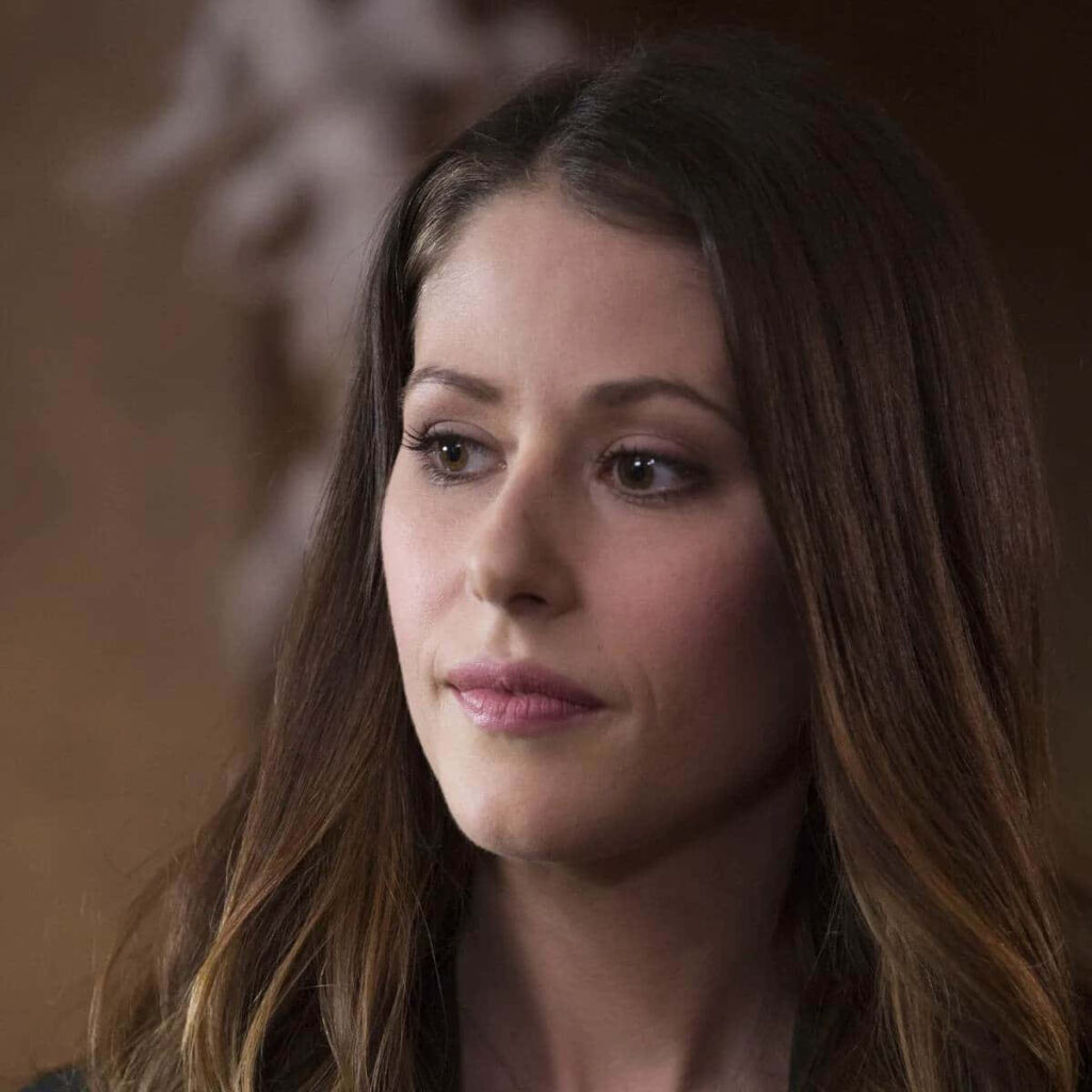Amanda Crew contemplative portrait with soft natural light and gentle wavy hair background wallpaper