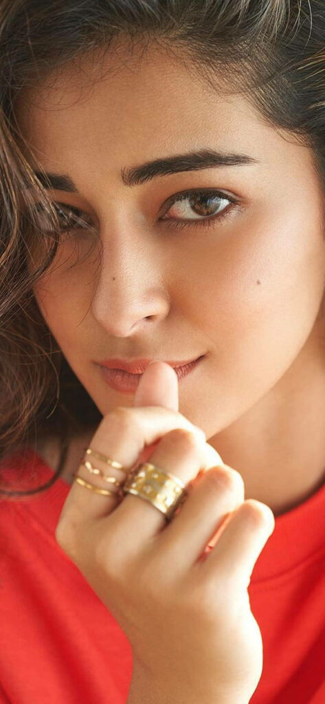 Ananya Pandey close-up portrait wearing gold rings soft expression natural beauty wallpaper background