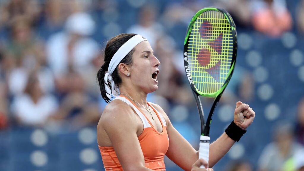 Anastasija Sevastova tennis celebration dynamic wallpaper determination and focus on court