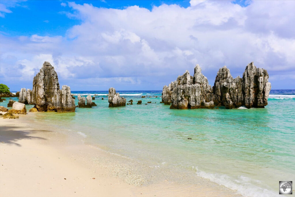 Anibare Bay Wallpaper: Stunning Turquoise Water & Limestone Formations