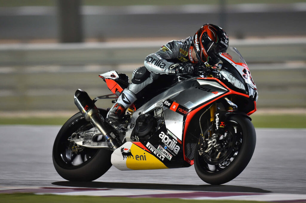 Aprilia RSV4 Motorcycle Wallpaper: Speed & Precision on Racetrack