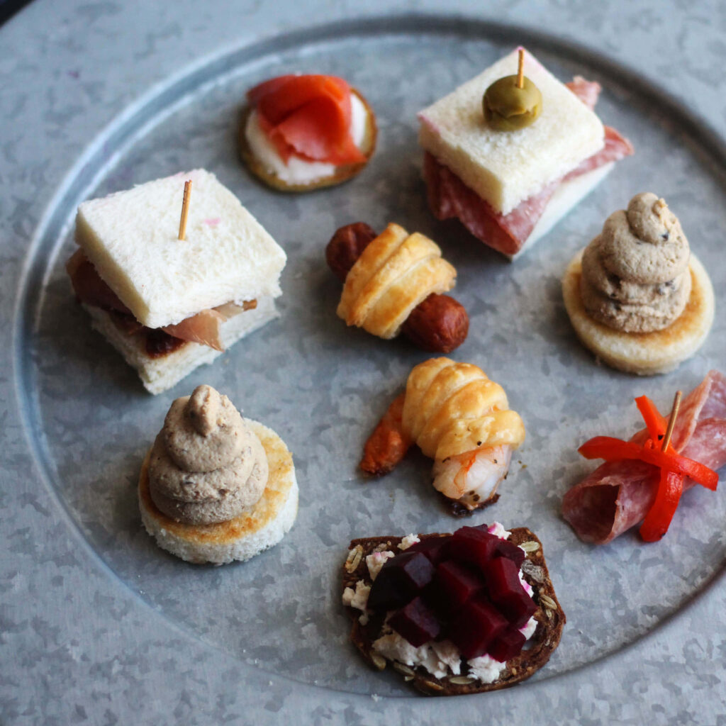 Stunning Finger Foods Wallpaper: Appetizing Tray of Textures & Flavors