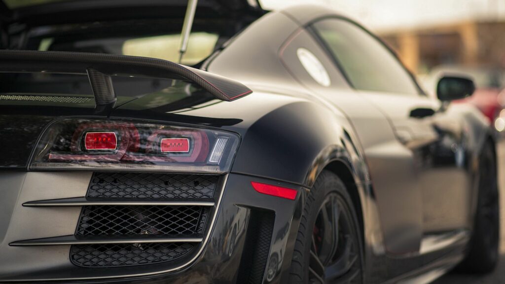 Audi R8 GT Wallpaper: Sleek Design & Aerodynamic Elegance