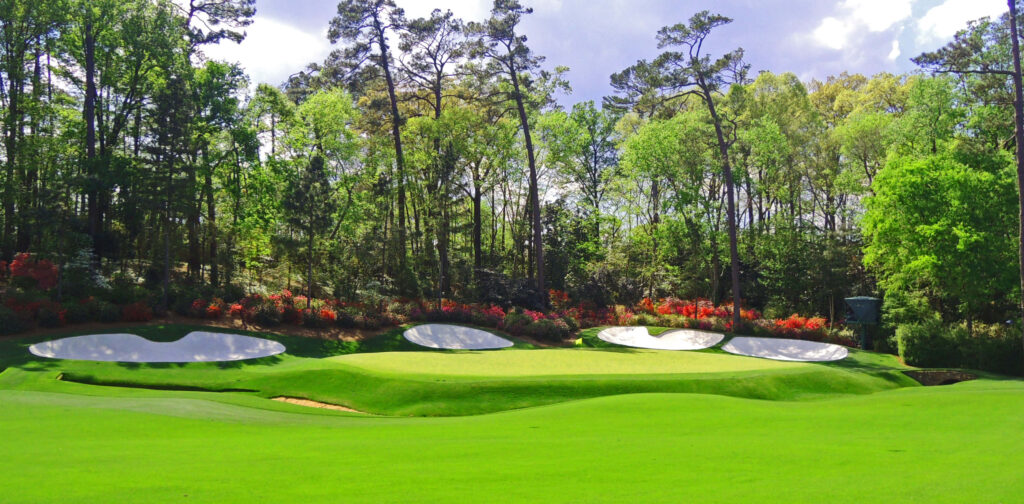 Augusta National Golf Course fairways sand bunkers vibrant trees blooming azaleas wallpaper
