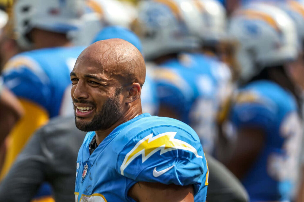 Austin Ekeler intense focus Los Angeles Chargers uniform game action wallpaper background