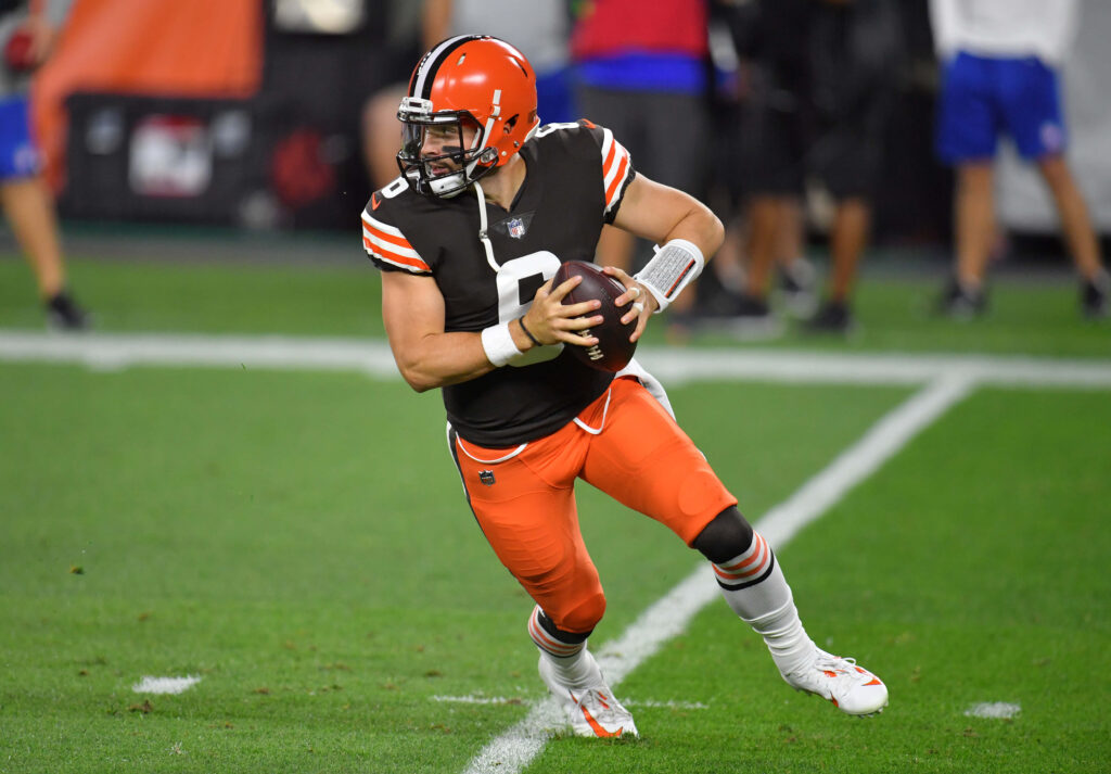 Baker Mayfield focused on football field preparing to lead team toward winning season wallpaper