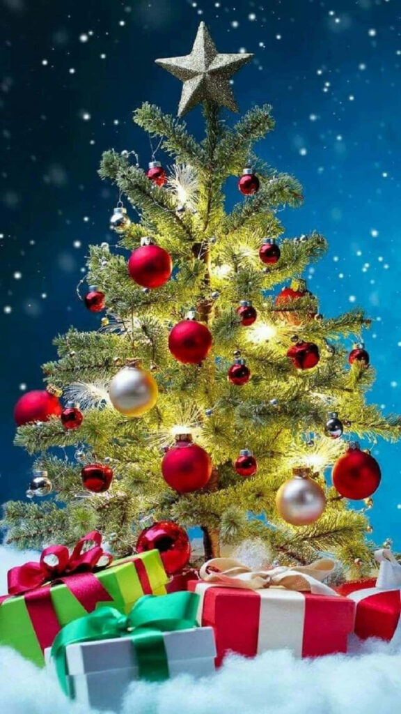 Festive Christmas Wallpaper: Decorated Tree & Wrapped Presents