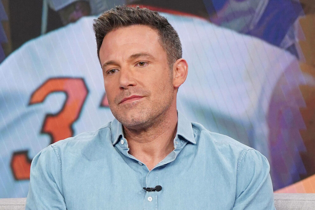 Ben Affleck in Light Blue Shirt - Calm Wallpaper Background