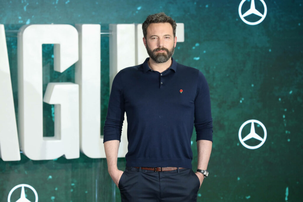 Ben Affleck Justice League Wallpaper: Charismatic Pose & Logo
