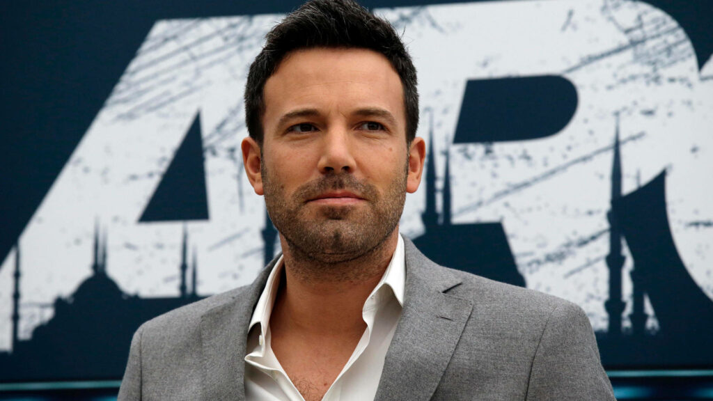 Ben Affleck Gray Suit Wallpaper: Stylish Hollywood Background Art