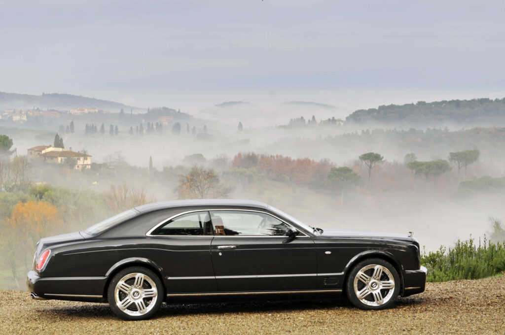 Exquisite Black Bentley Brooklands Grand Tourer in Stunning Detail Wallpaper
