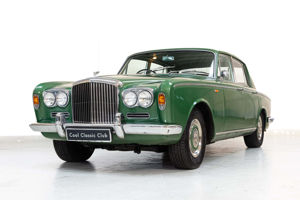 Timeless Elegance: The Iconic Bentley T1 Unveiled in a Captivating Frame Wallpaper