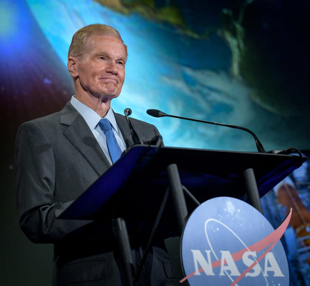 Bill Nelson at NASA: Key Role in Space Exploration - Wallpaper Background