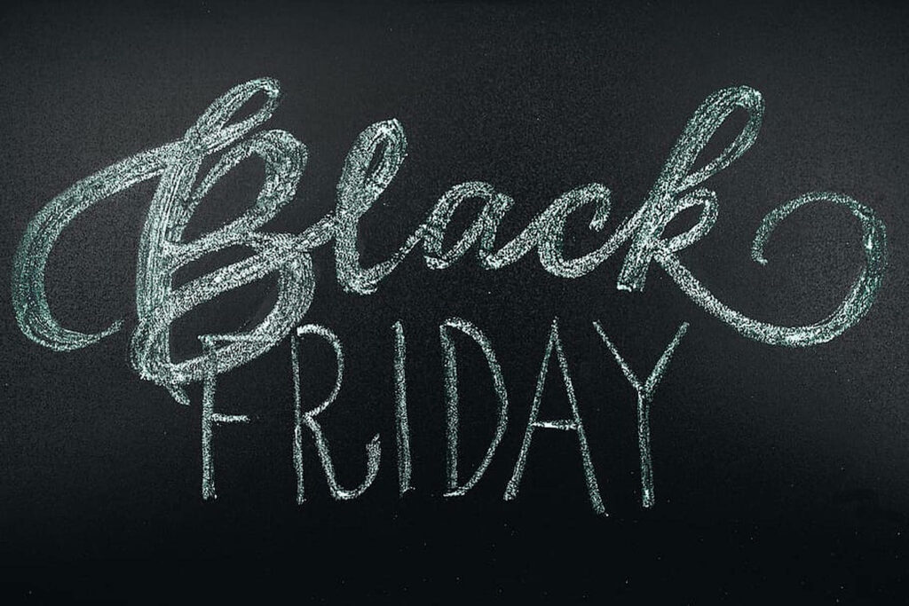 Black Friday chalk script on classic blackboard background stylish shopping event wallpaper