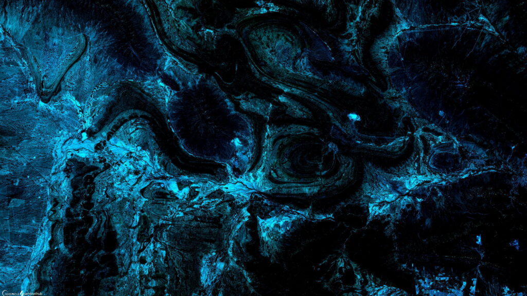 Fluid Chroma: A Mesmerizing Abstract Masterpiece in Blue and Black Wallpaper