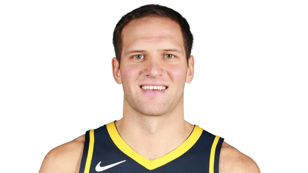Bojan Bogdanović Croatian NBA player in jersey high quality basketball wallpaper background