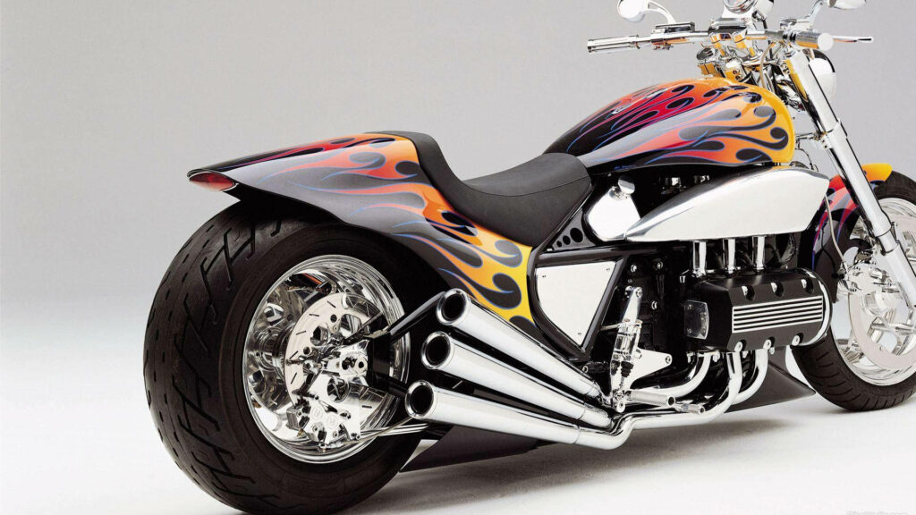 Custom Honda Motorcycle Wallpaper: Bold Flame Design & Power