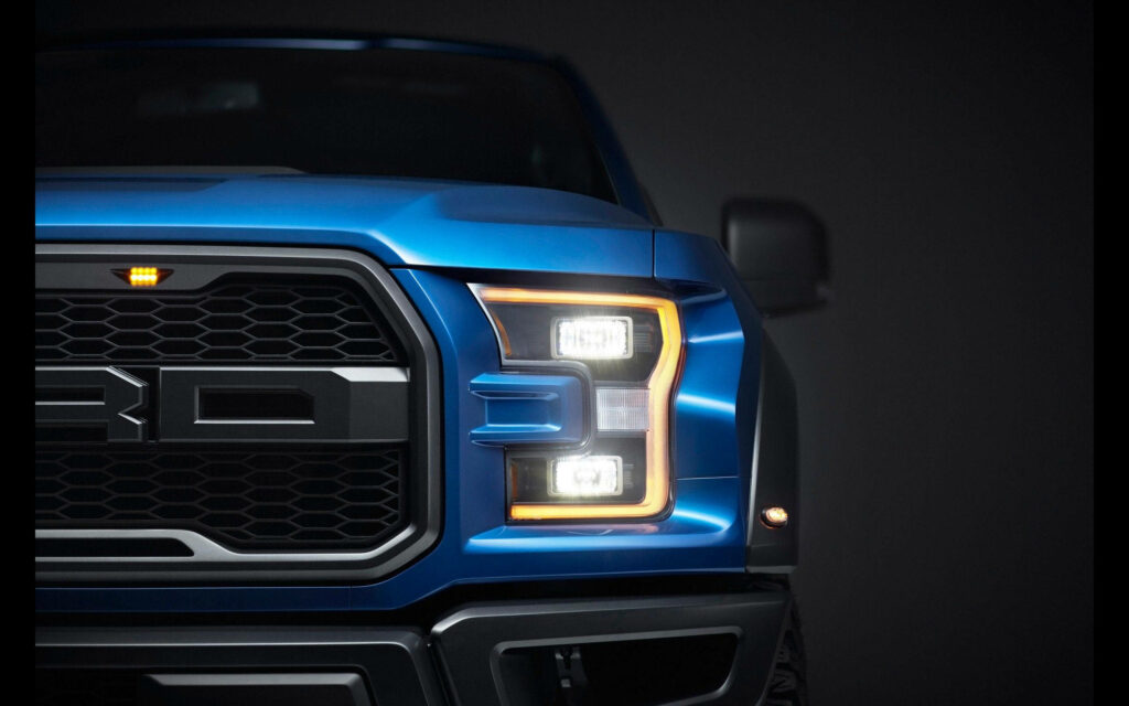 Bold Ford F-150 Raptor Wallpaper: Rugged Design & Off-Road Style
