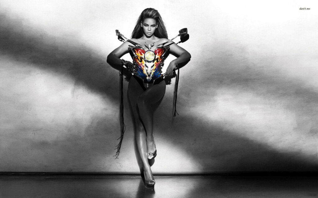 Beyoncé's Bold Motorcycle-Inspired Style: Stunning Monochrome Wallpaper