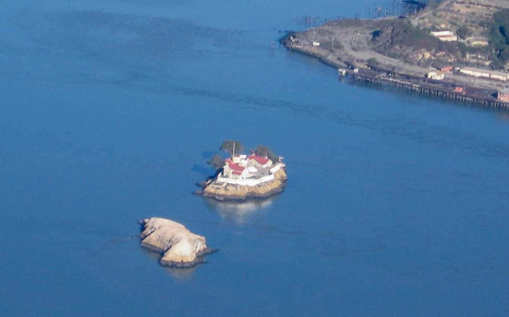 Serene California Island Aerial View - Tranquil Wallpaper Background