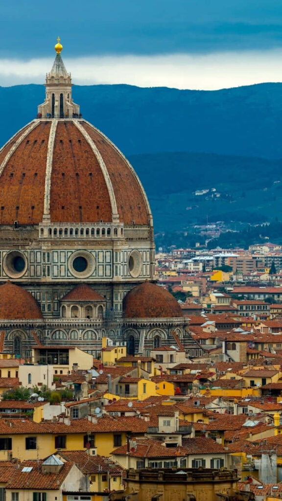 Breathtaking Florence Cathedral Wallpaper: Iconic Dome & Scenic Views