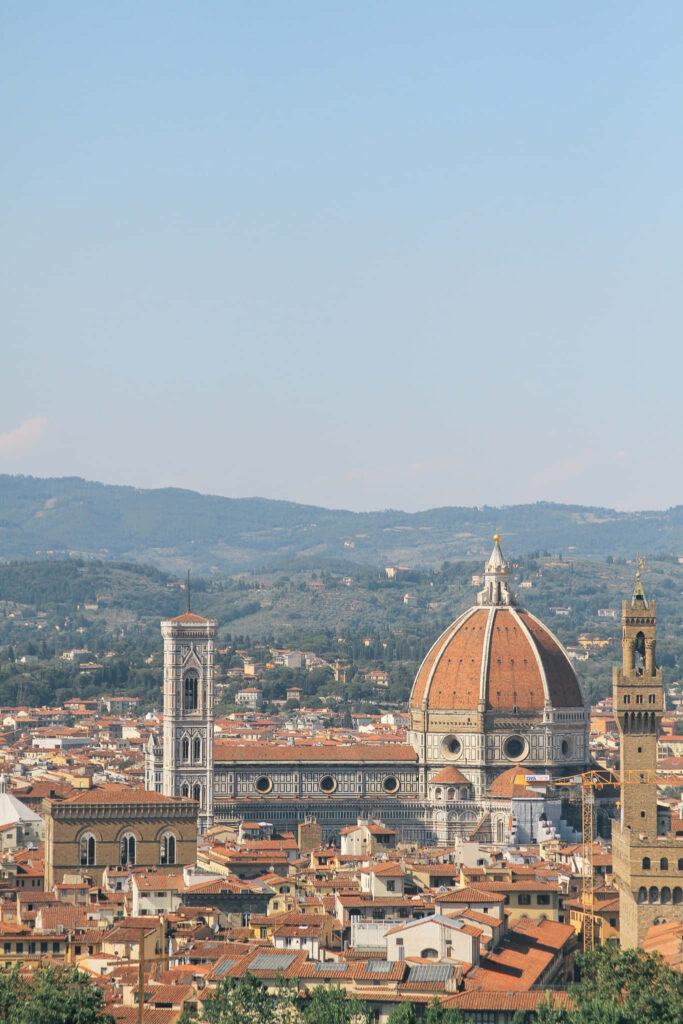 Breathtaking Florence Cathedral Wallpaper: Iconic Dome & Scenic View
